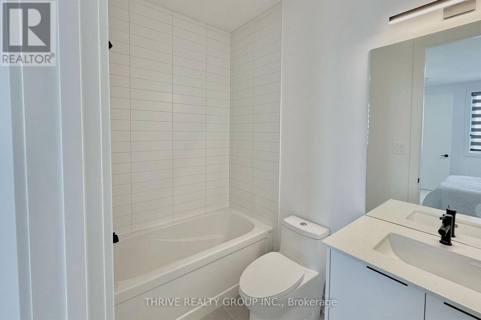 1979 Upperpoint Gate, London South, Ontario  N6K 0L2 - Photo 27 - X12843548