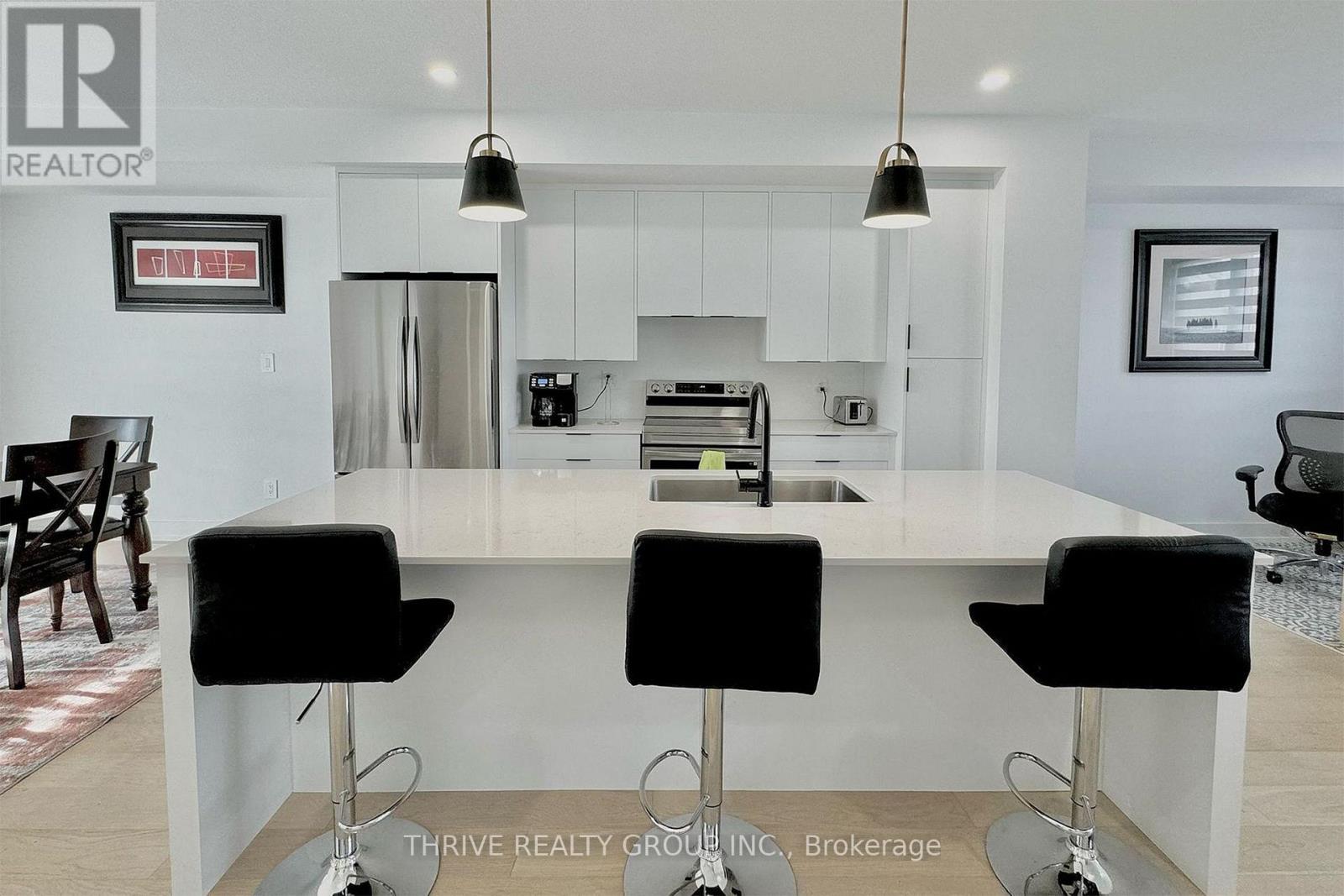 1979 Upperpoint Gate, London South, Ontario  N6K 0L2 - Photo 4 - X12843548