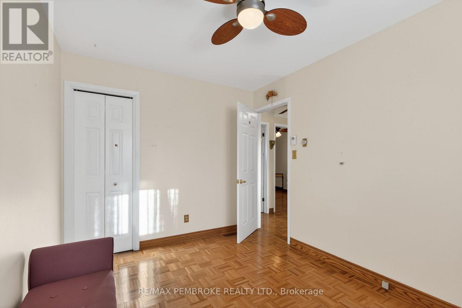 17 Roy Street, Petawawa, Ontario  K8H 3A5 - Photo 12 - X12843506