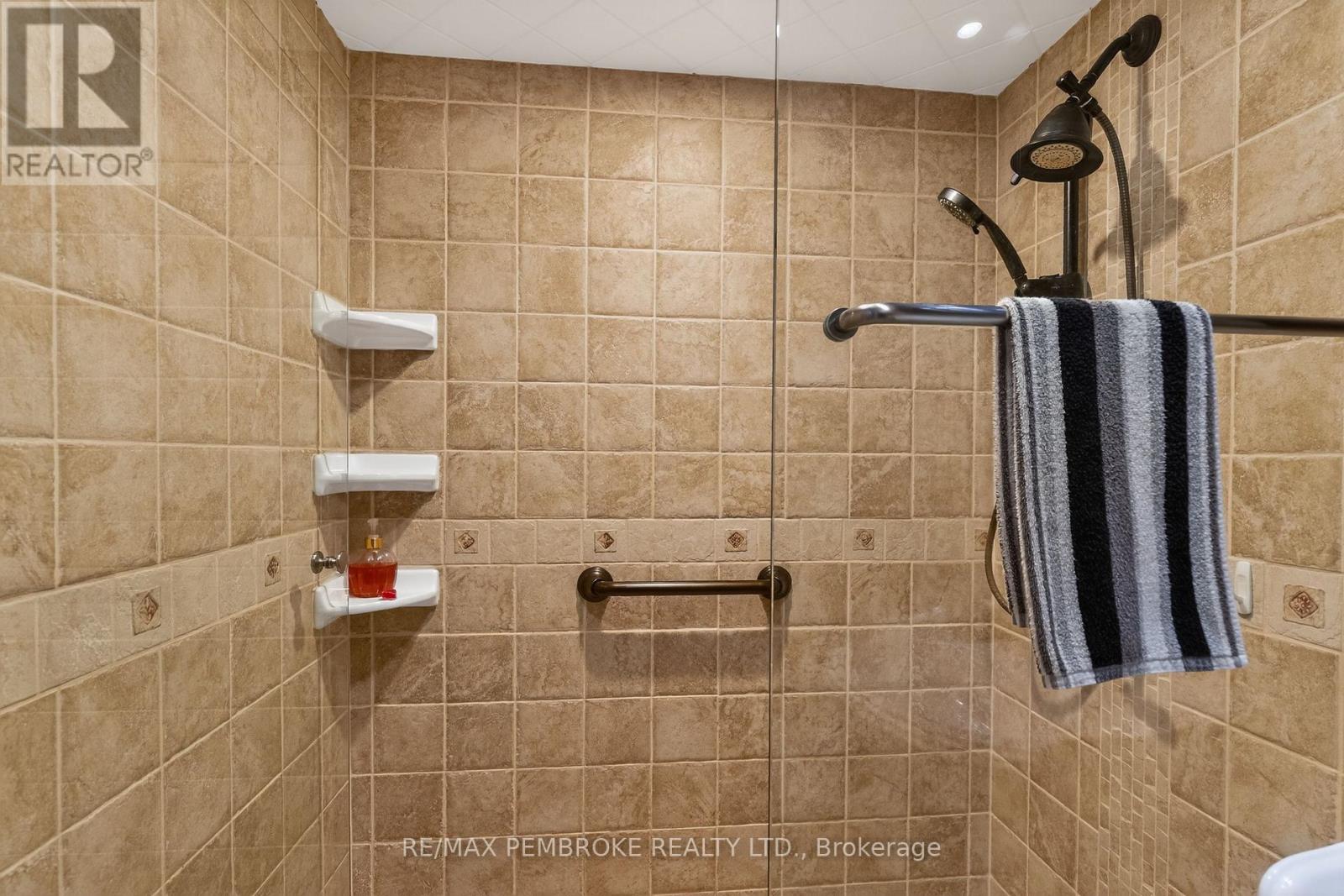 17 Roy Street, Petawawa, Ontario  K8H 3A5 - Photo 27 - X12843506