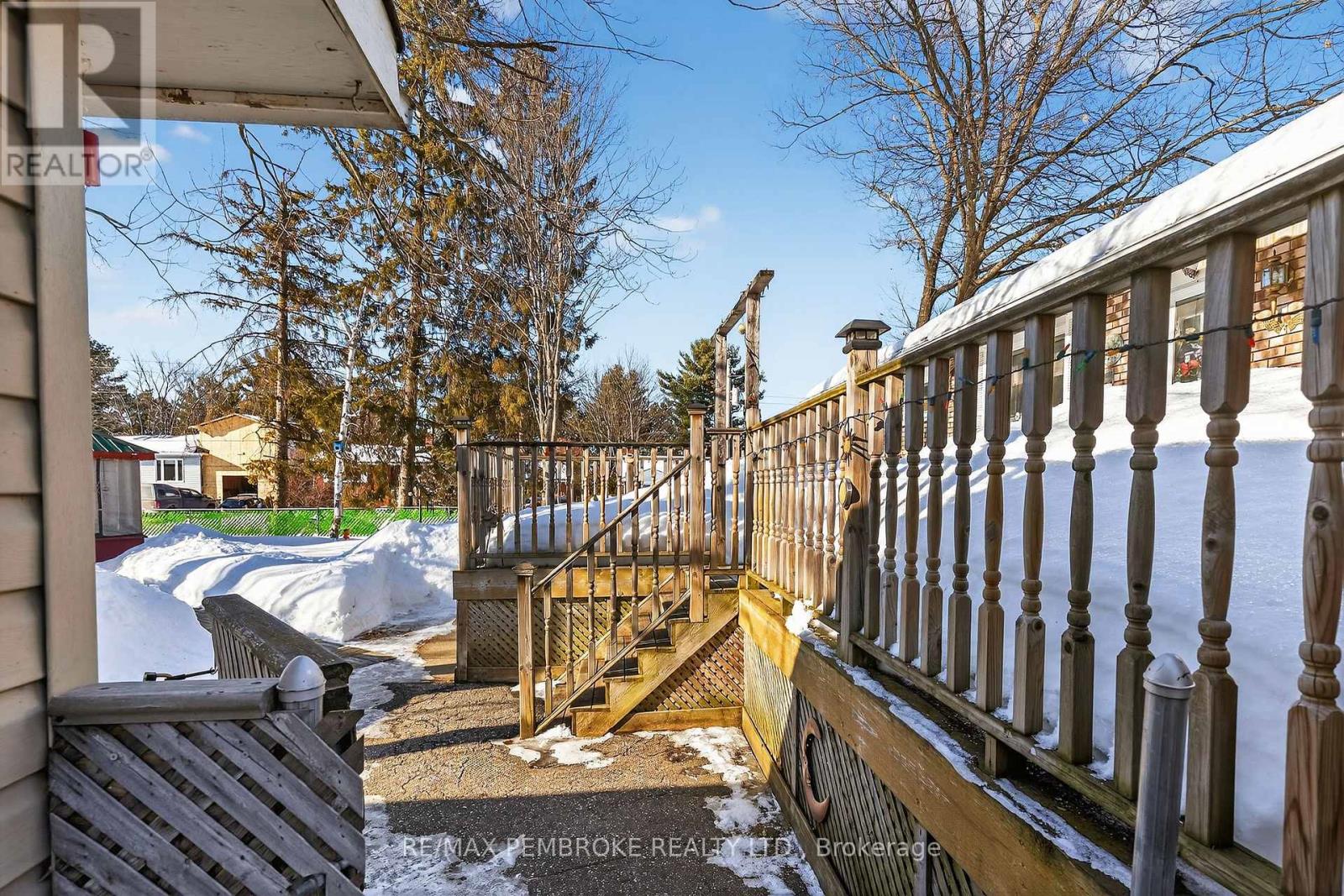 17 Roy Street, Petawawa, Ontario  K8H 3A5 - Photo 34 - X12843506