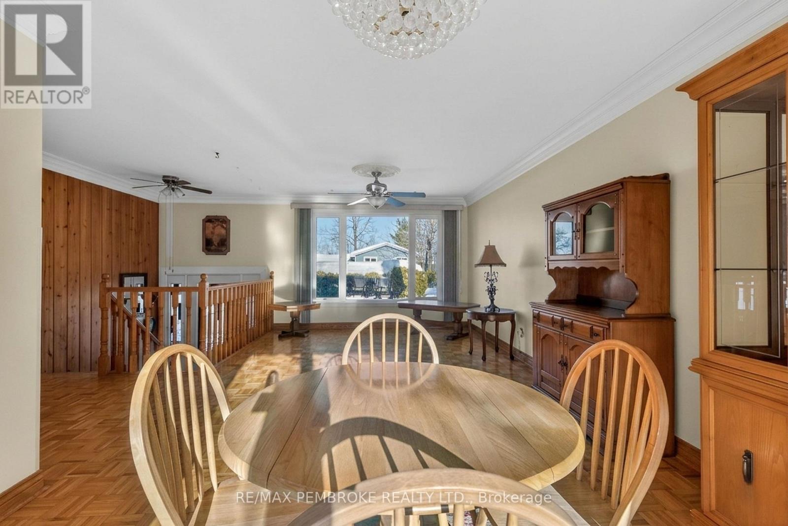 17 Roy Street, Petawawa, Ontario  K8H 3A5 - Photo 5 - X12843506