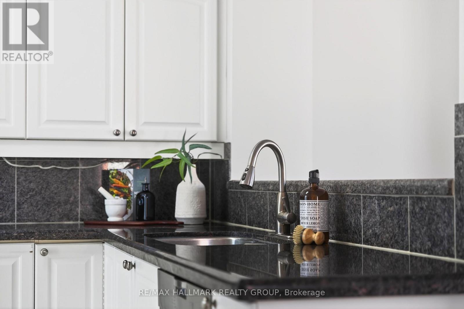 6 Harvey Street, Ottawa, Ontario  K1S 5S4 - Photo 23 - X12843620