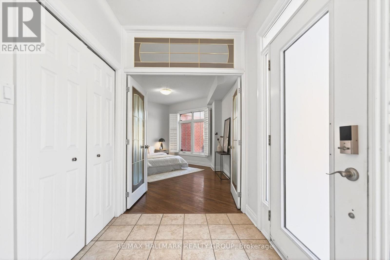 6 Harvey Street, Ottawa, Ontario  K1S 5S4 - Photo 3 - X12843620