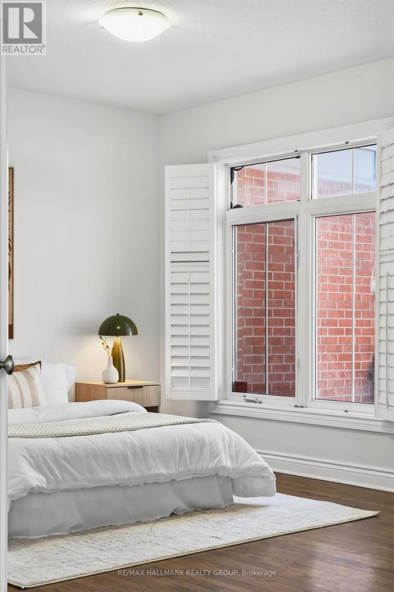 6 Harvey Street, Ottawa, Ontario  K1S 5S4 - Photo 4 - X12843620