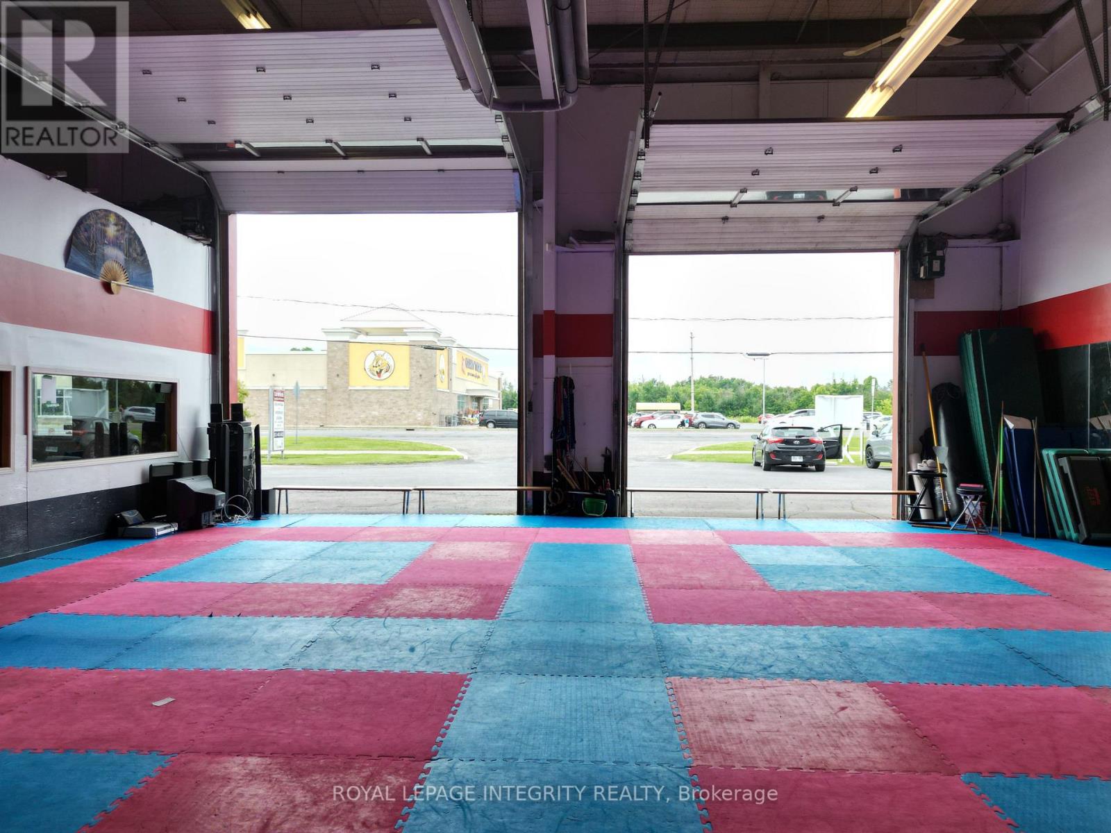 671 Notre Dame Street, Russell, Ontario  K0A 1W1 - Photo 11 - X12843628