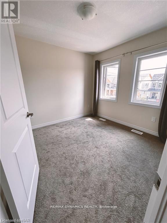 61 Ever Sweet Way, Thorold, Ontario  L2V 0K9 - Photo 13 - X12843526