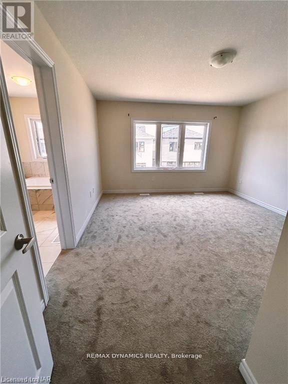 61 Ever Sweet Way, Thorold, Ontario  L2V 0K9 - Photo 16 - X12843526