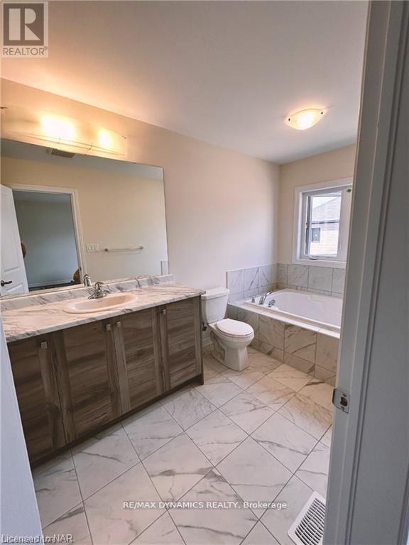 61 Ever Sweet Way, Thorold, Ontario  L2V 0K9 - Photo 17 - X12843526