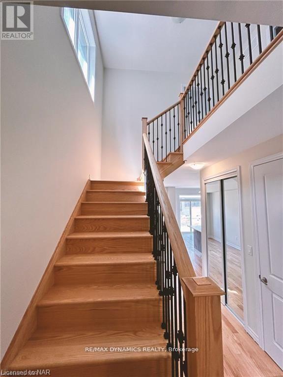 61 Ever Sweet Way, Thorold, Ontario  L2V 0K9 - Photo 9 - X12843526