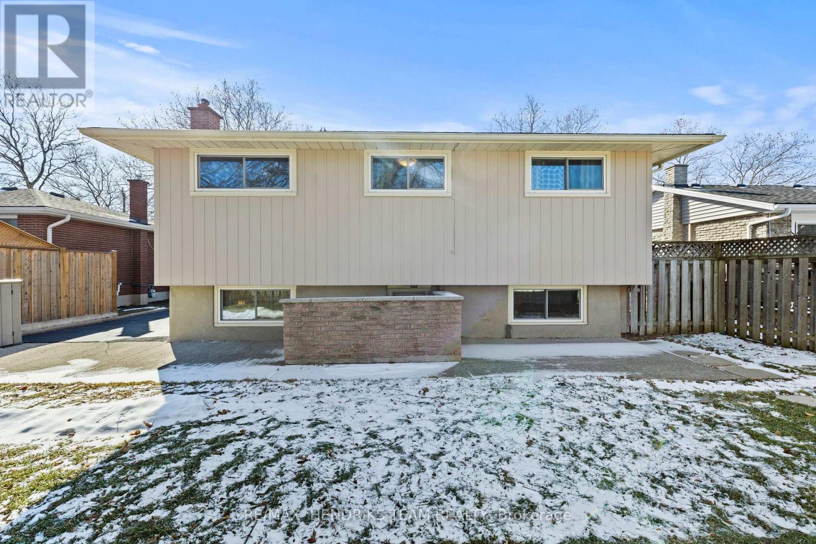 5 Sheridan Drive, St. Catharines, Ontario  L2M 6N8 - Photo 42 - X12843534