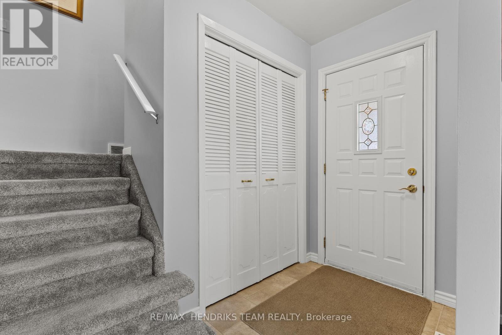 5 Sheridan Drive, St. Catharines, Ontario  L2M 6N8 - Photo 7 - X12843534