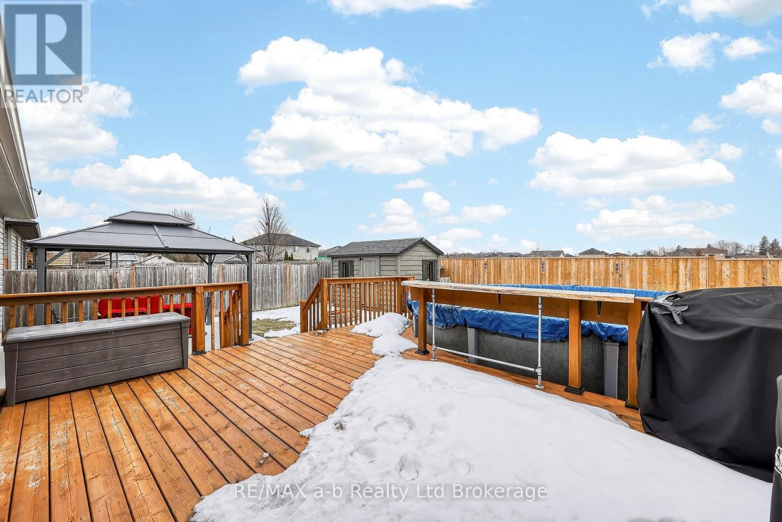 87 Walker Road, Ingersoll (Ingersoll - South), Ontario  N5C 0C3 - Photo 37 - X12843558