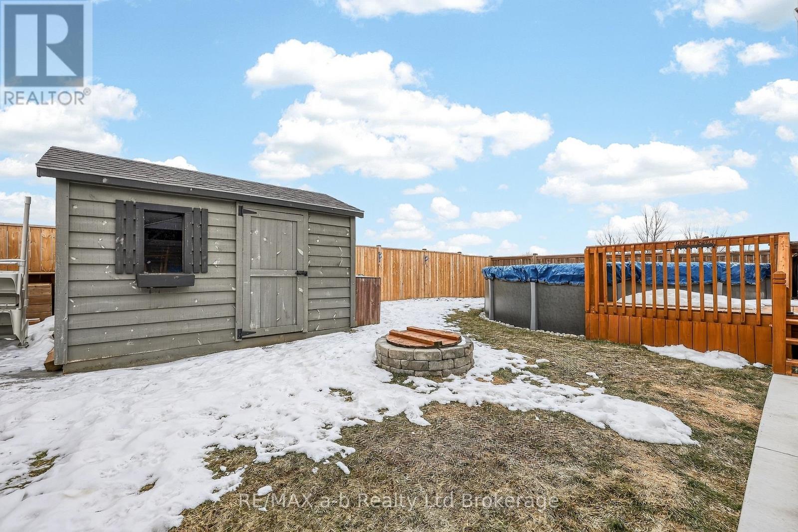 87 Walker Road, Ingersoll (Ingersoll - South), Ontario  N5C 0C3 - Photo 39 - X12843558