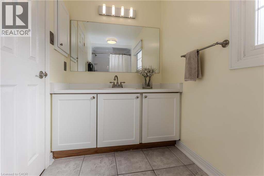 2117 Fallingbrook Court, Burlington, Ontario  L7M 2Y6 - Photo 27 - 40809027