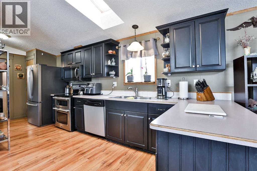 409 Conductor Boulevard, Coaldale, Alberta  T1M 1P6 - Photo 11 - A2287048