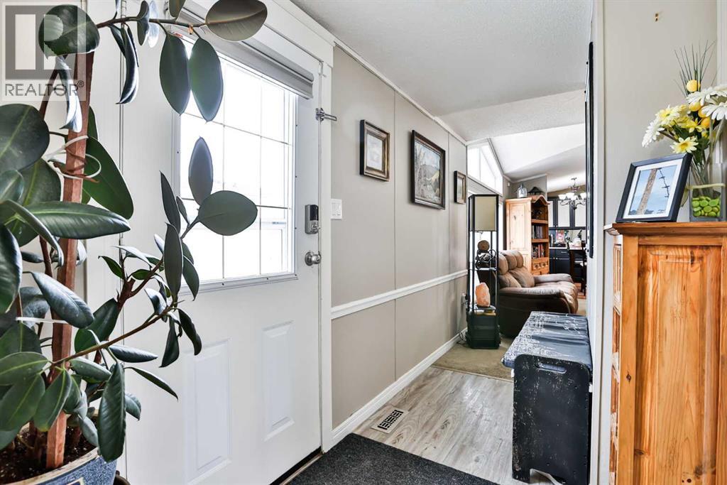 409 Conductor Boulevard, Coaldale, Alberta  T1M 1P6 - Photo 3 - A2287048