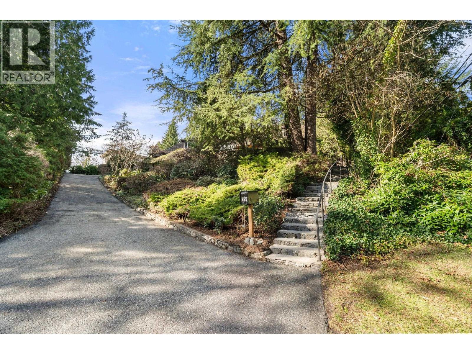 895 Elveden Row, West Vancouver, British Columbia  V7S 1Y7 - Photo 34 - R3095898