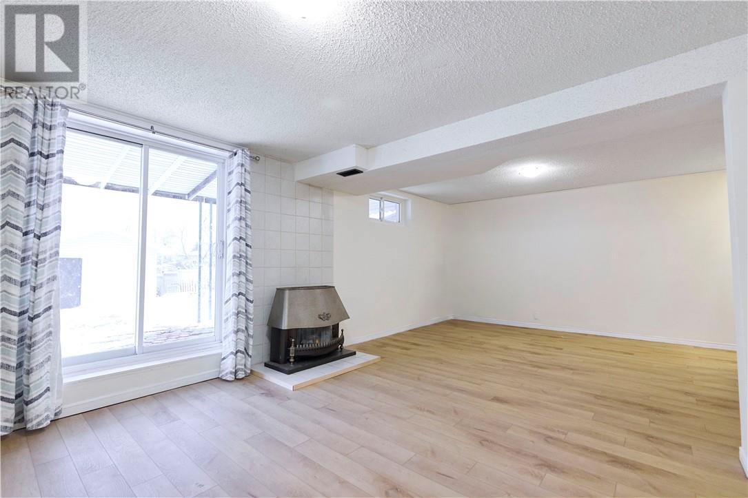 170 Autumnwood Cres Crescent, Greater Sudbury, Ontario  P3B 3Z4 - Photo 15 - 2126656