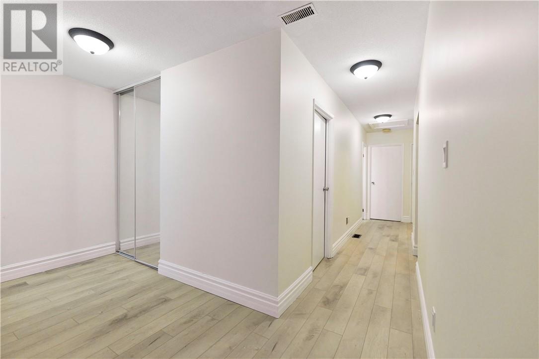 170 Autumnwood Cres Crescent, Greater Sudbury, Ontario  P3B 3Z4 - Photo 2 - 2126656