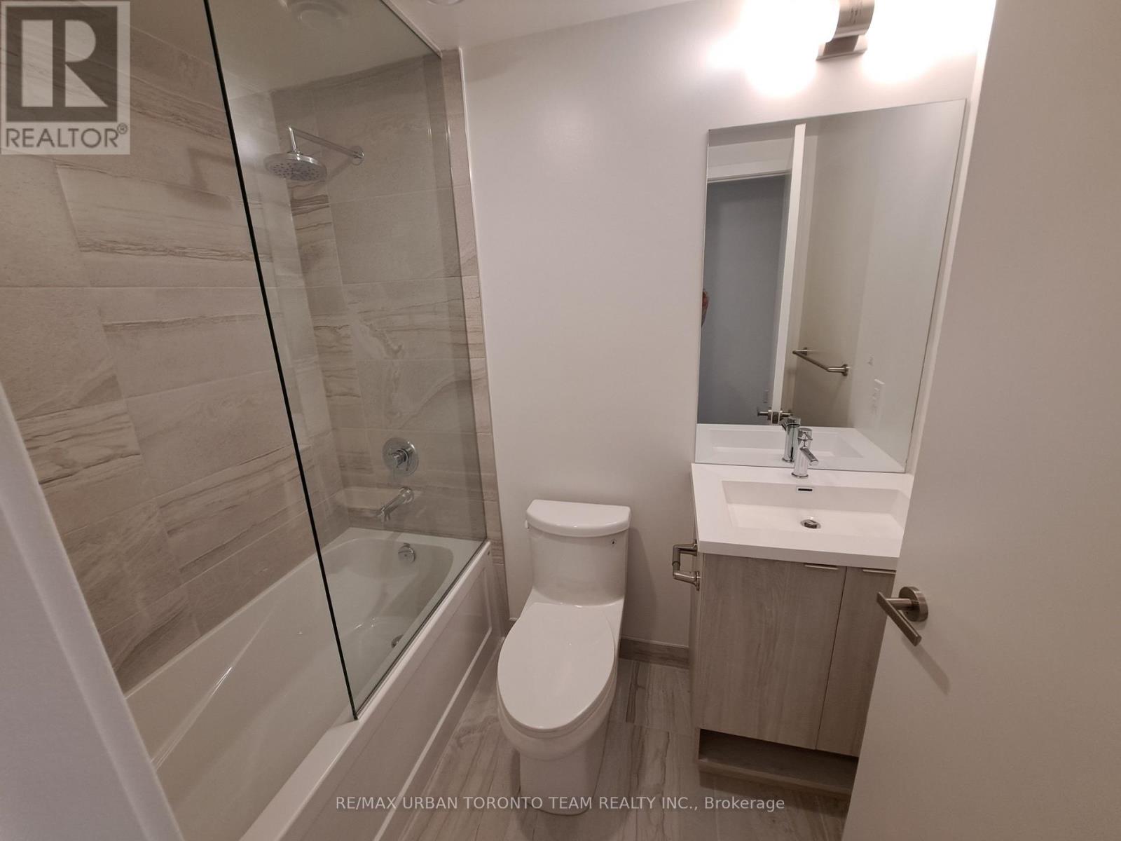 5812 - 138 Downes Street, Toronto, Ontario  M5E 0E4 - Photo 10 - C12843492