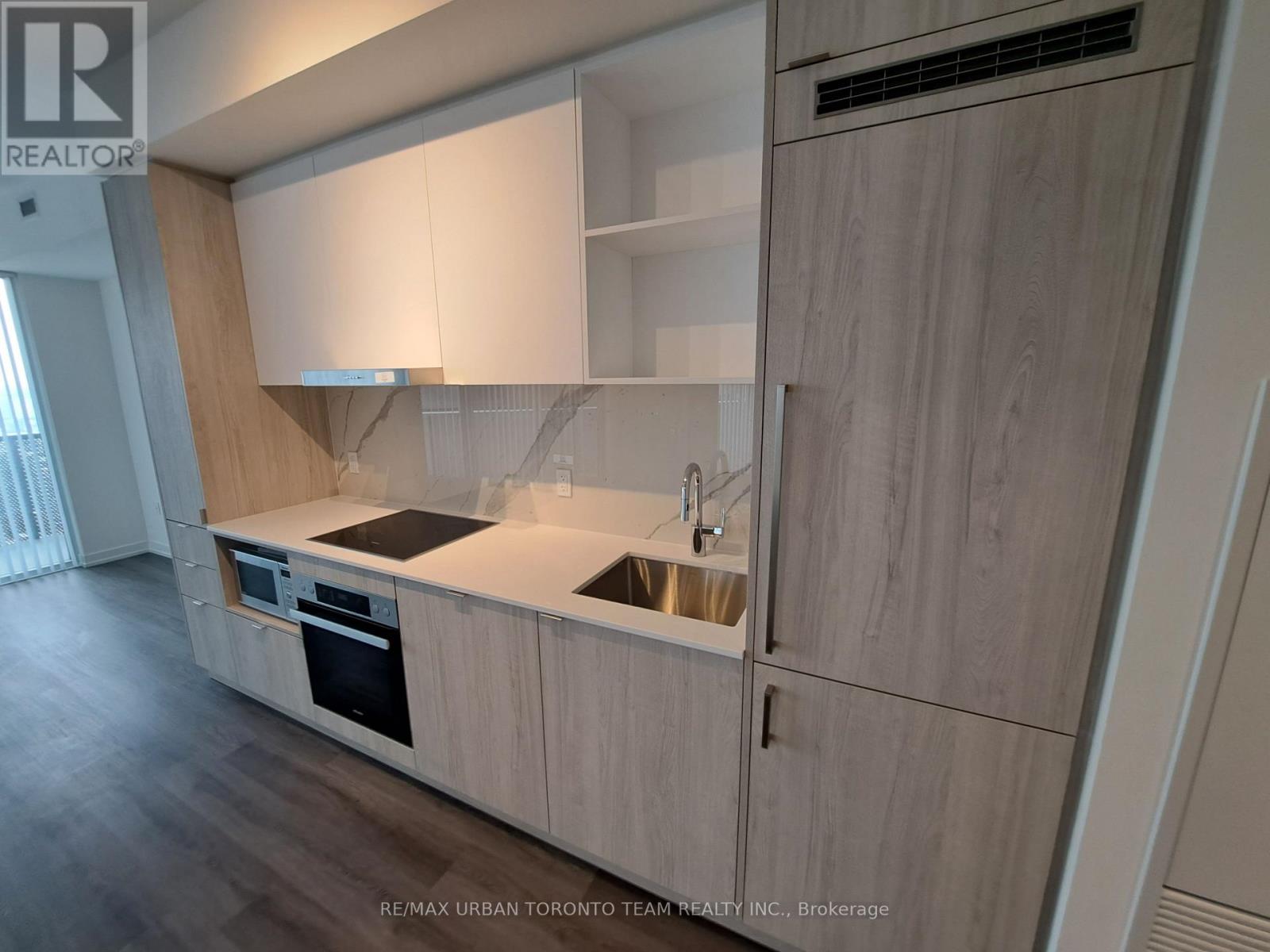 5812 - 138 Downes Street, Toronto, Ontario  M5E 0E4 - Photo 3 - C12843492