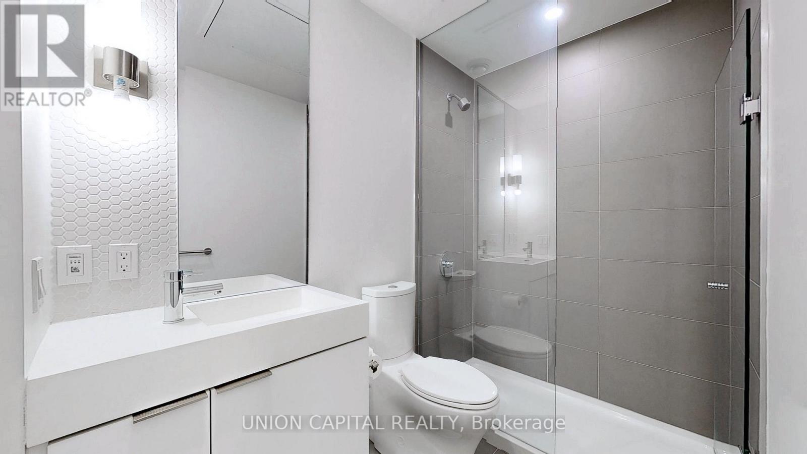 1013 - 33 Helendale Avenue, Toronto, Ontario  M4R 0A4 - Photo 10 - C12843518