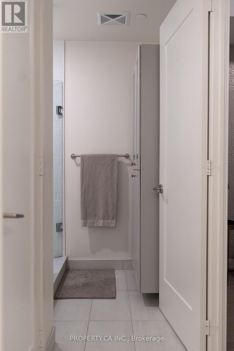 618 - 330 Richmond Street W, Toronto, Ontario  M5V 0M4 - Photo 21 - C12843546