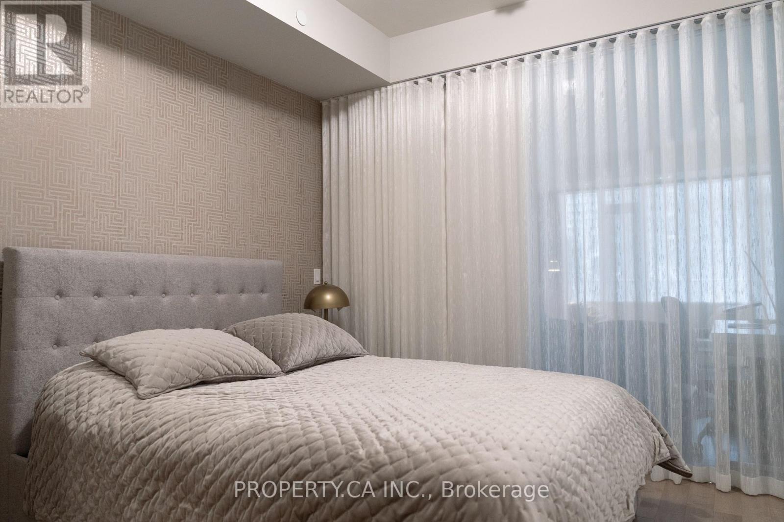 618 - 330 Richmond Street W, Toronto, Ontario  M5V 0M4 - Photo 8 - C12843546