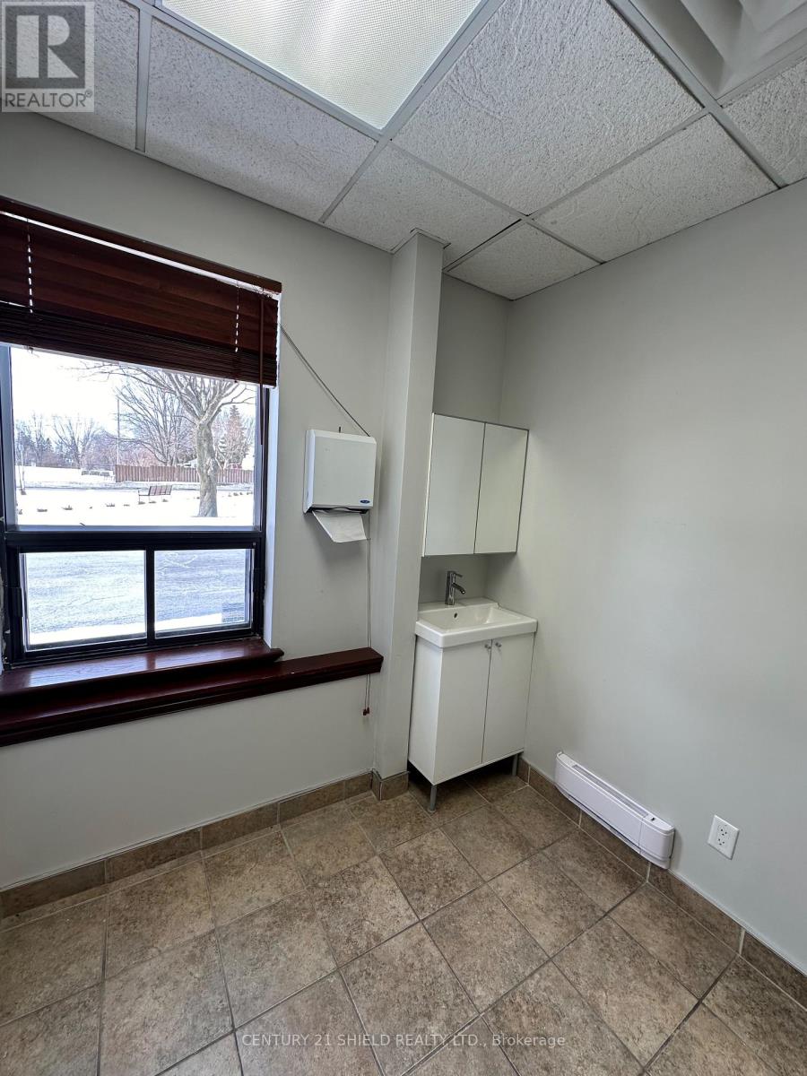 108 - 820 Mcconnell Avenue, Cornwall, Ontario  K6H 4M4 - Photo 12 - X12843554