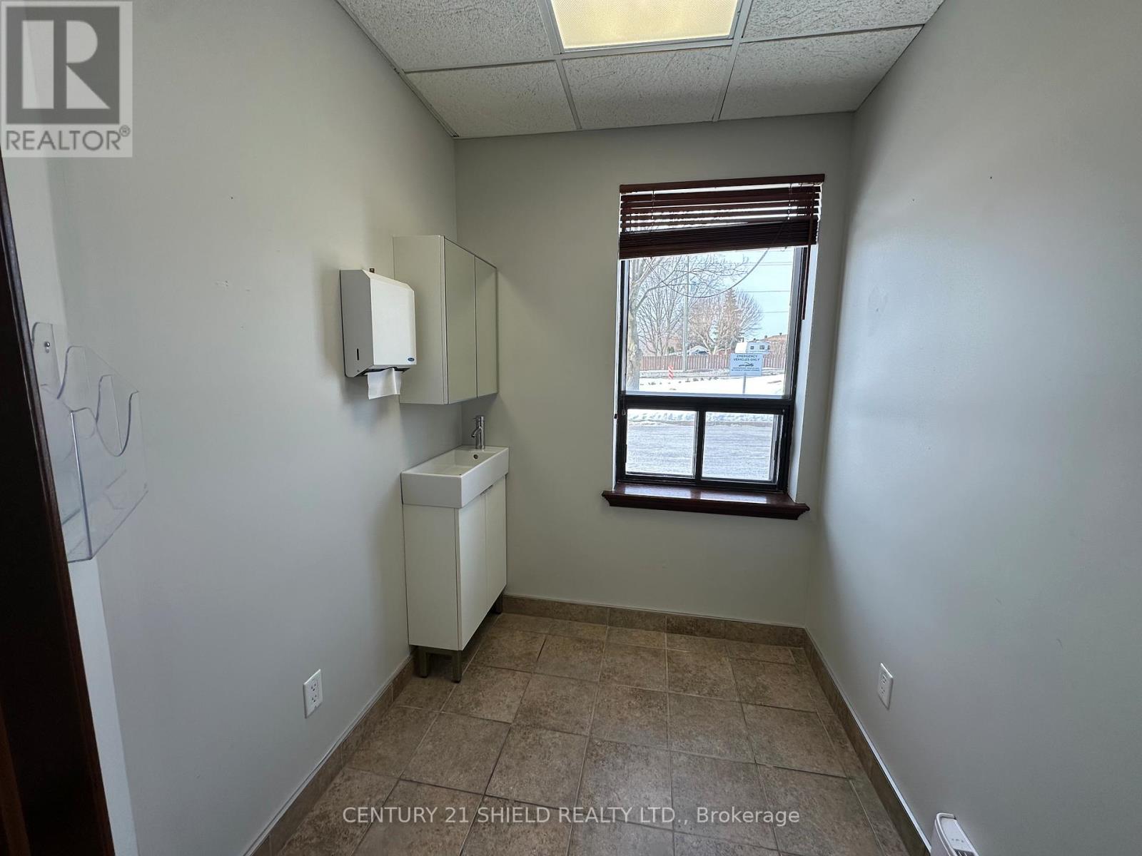 108 - 820 Mcconnell Avenue, Cornwall, Ontario  K6H 4M4 - Photo 13 - X12843554