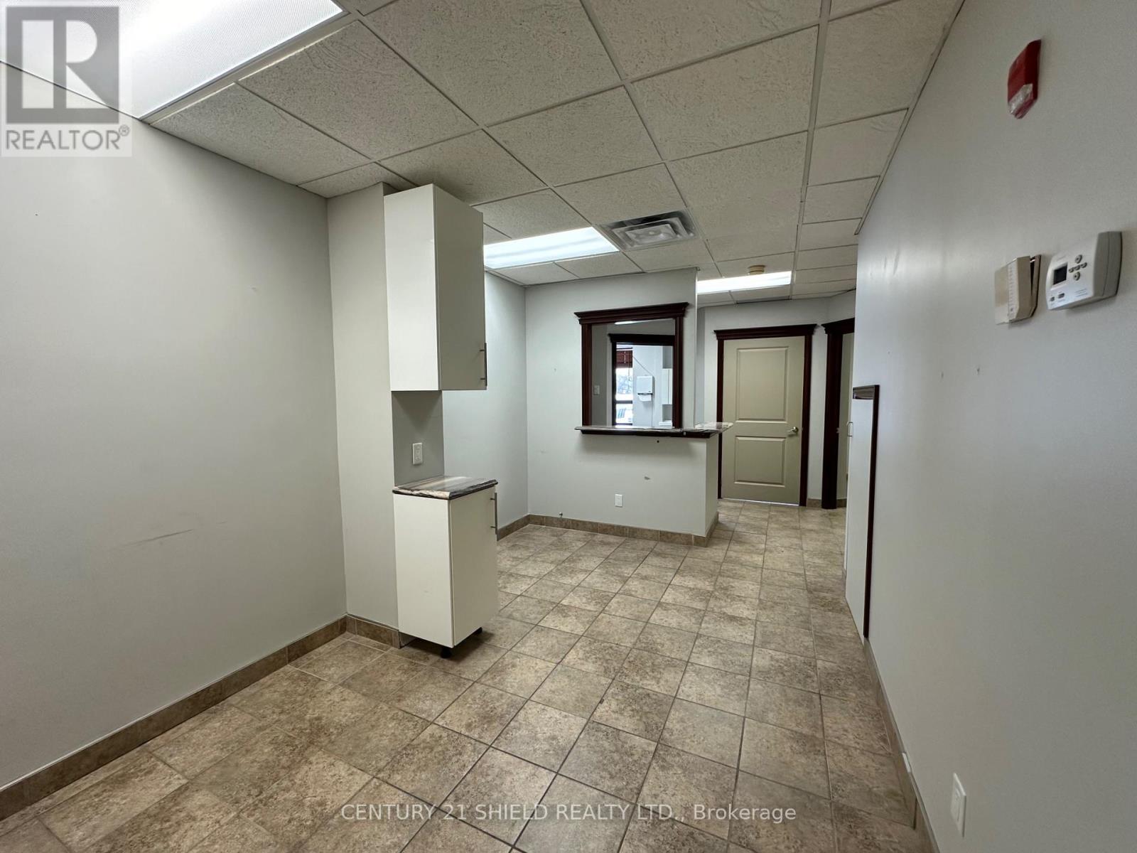 108 - 820 Mcconnell Avenue, Cornwall, Ontario  K6H 4M4 - Photo 3 - X12843554