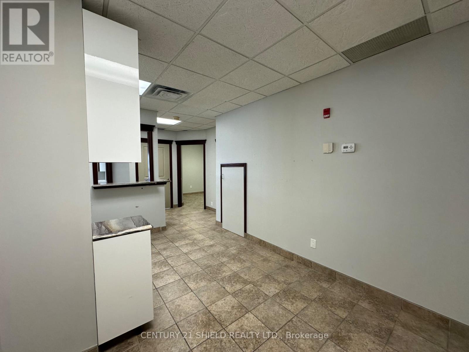 108 - 820 Mcconnell Avenue, Cornwall, Ontario  K6H 4M4 - Photo 5 - X12843554