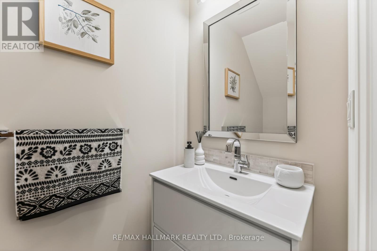 47 Harcourt Avenue, Toronto (North Riverdale), Ontario  M4J 1J3 - Photo 18 - E12843650