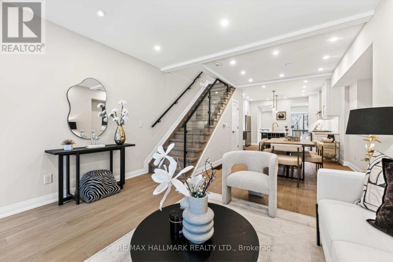 47 Harcourt Avenue, Toronto (North Riverdale), Ontario  M4J 1J3 - Photo 7 - E12843650