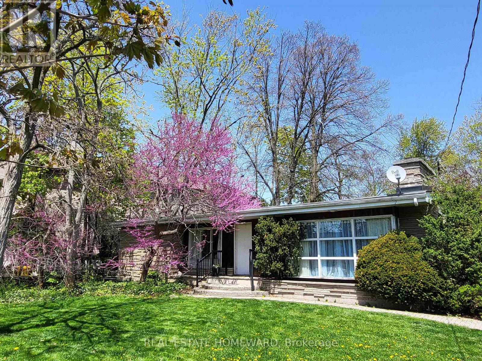 2441 OLD CARRIAGE ROAD, Mississauga, Ontario