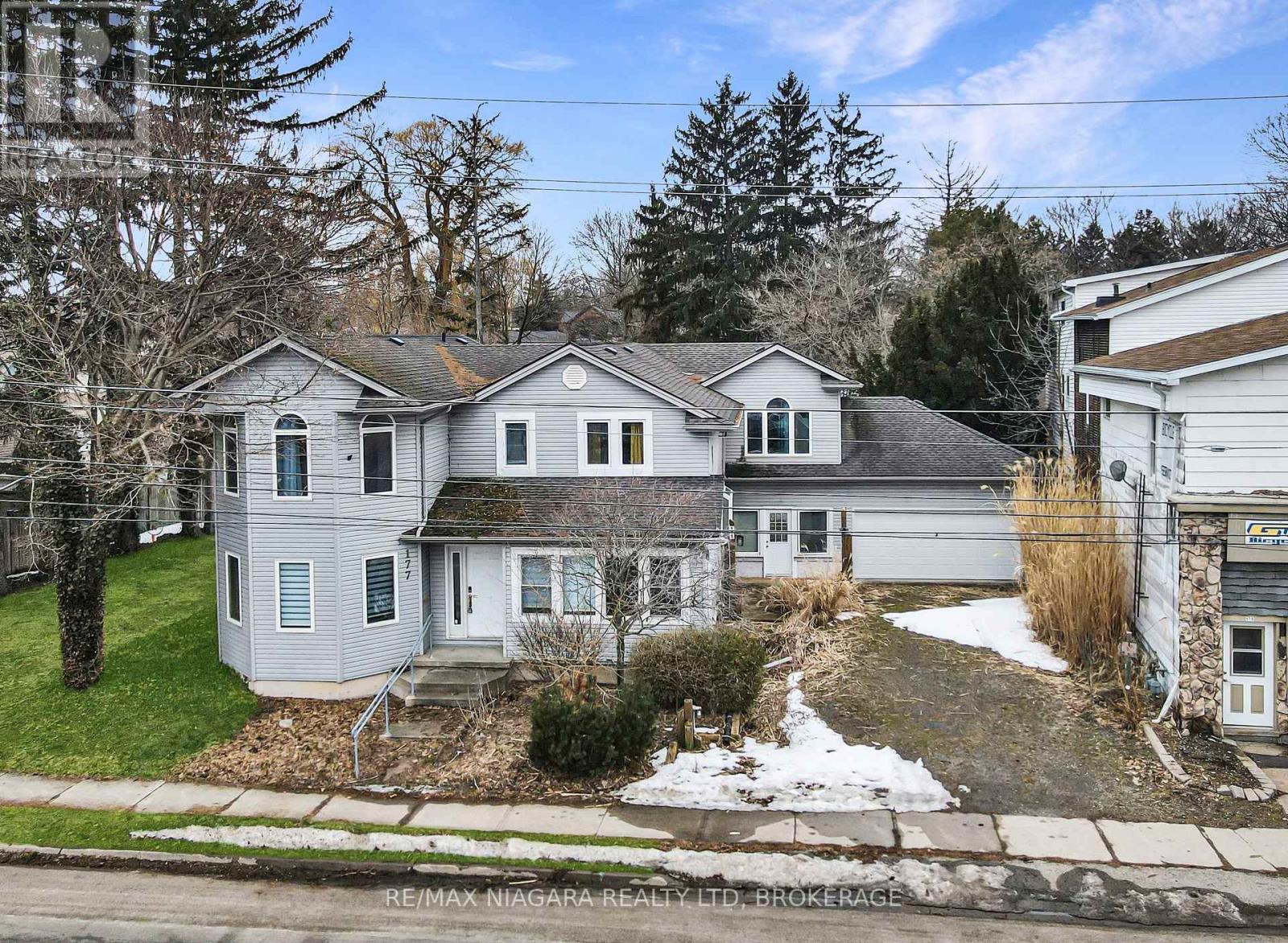 177 Niagara Boulevard, Fort Erie, Ontario  L2A 3G7 - Photo 1 - X12838858