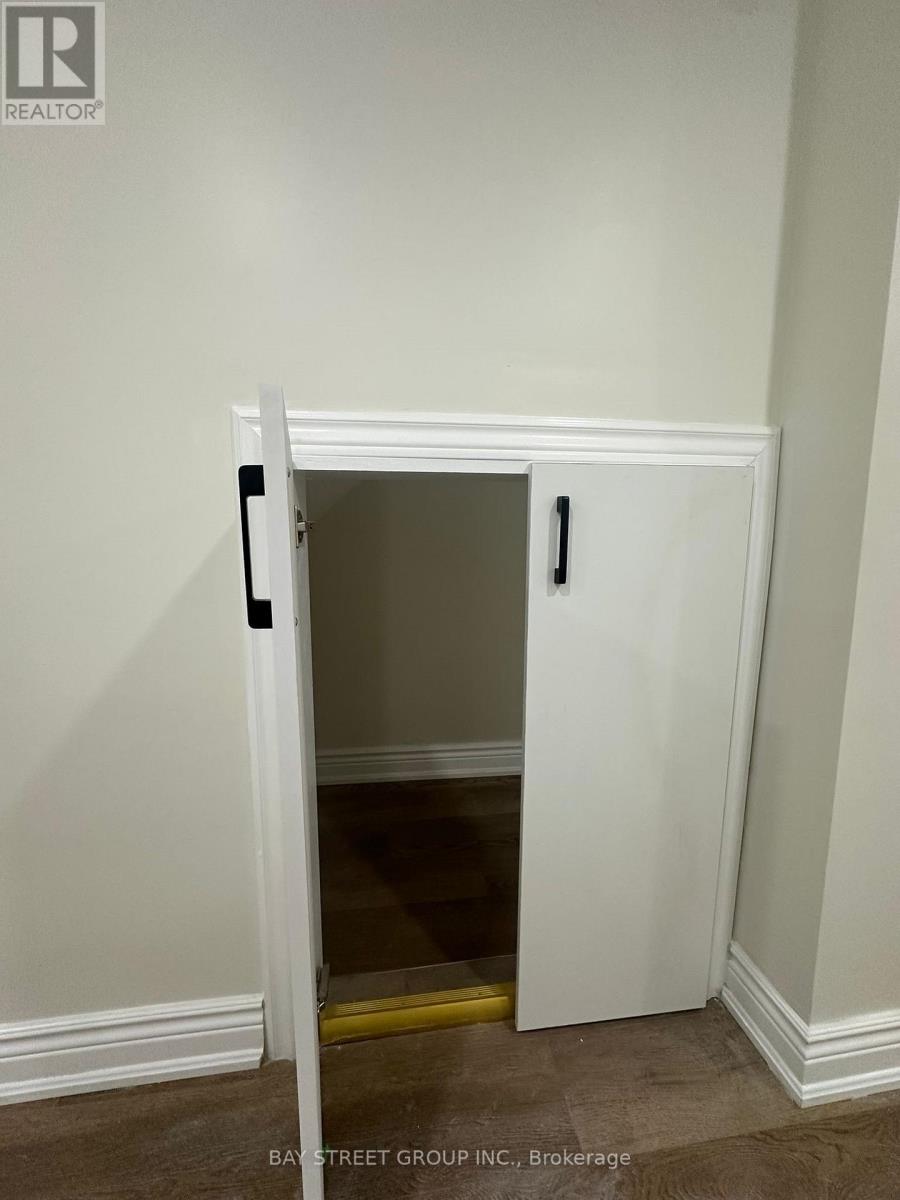 138 Sutherland Avenue, Bradford West Gwillimbury (Bradford), Ontario  L3Z 4H7 - Photo 10 - N12843572