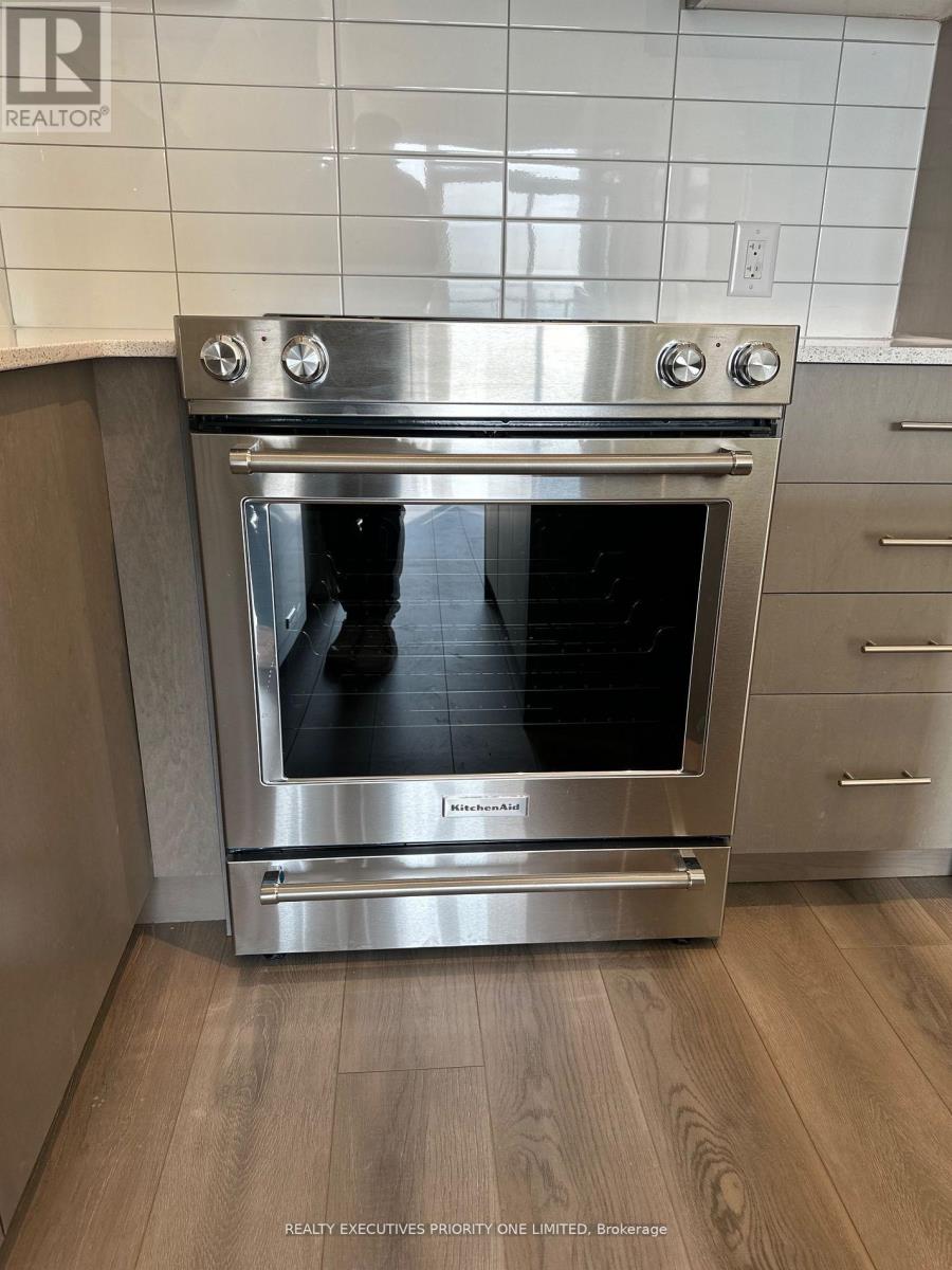 9000 Jane Street, Vaughan, Ontario  L4K 2M9 - Photo 8 - N12843586