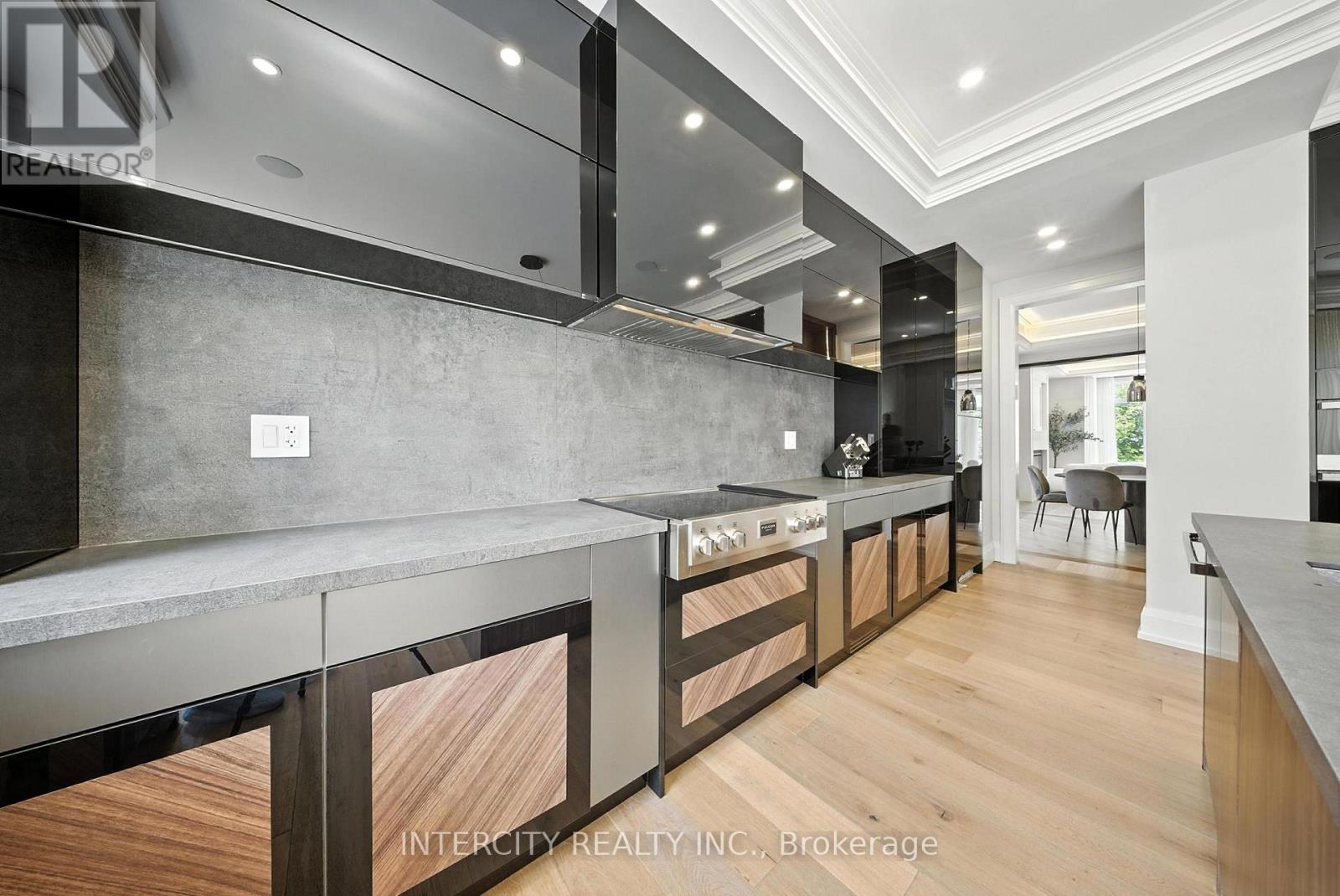 131a Birch Avenue, Richmond Hill, Ontario  L4C 6C5 - Photo 21 - N12843616