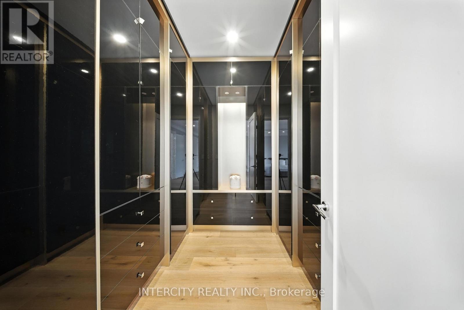 131a Birch Avenue, Richmond Hill, Ontario  L4C 6C5 - Photo 30 - N12843616