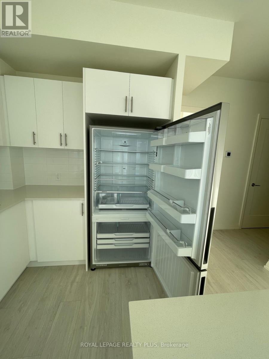 1705 - 27 Korda Gate, Vaughan, Ontario  L4K 2M9 - Photo 6 - N12843656