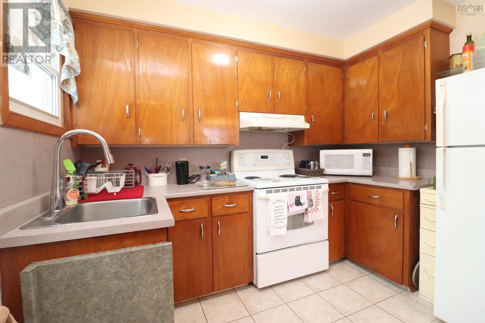 101 Laurie Street, Truro, Nova Scotia  B2N 4S9 - Photo 5 - 202603502