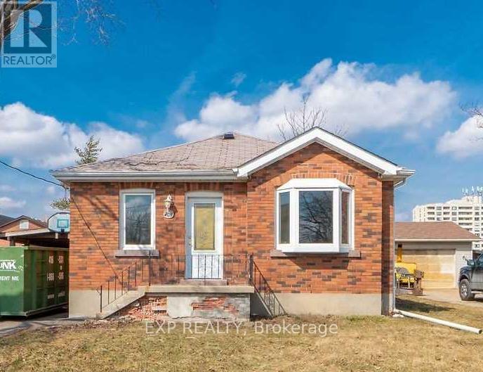 204 JOHN STREET, Brampton, Ontario