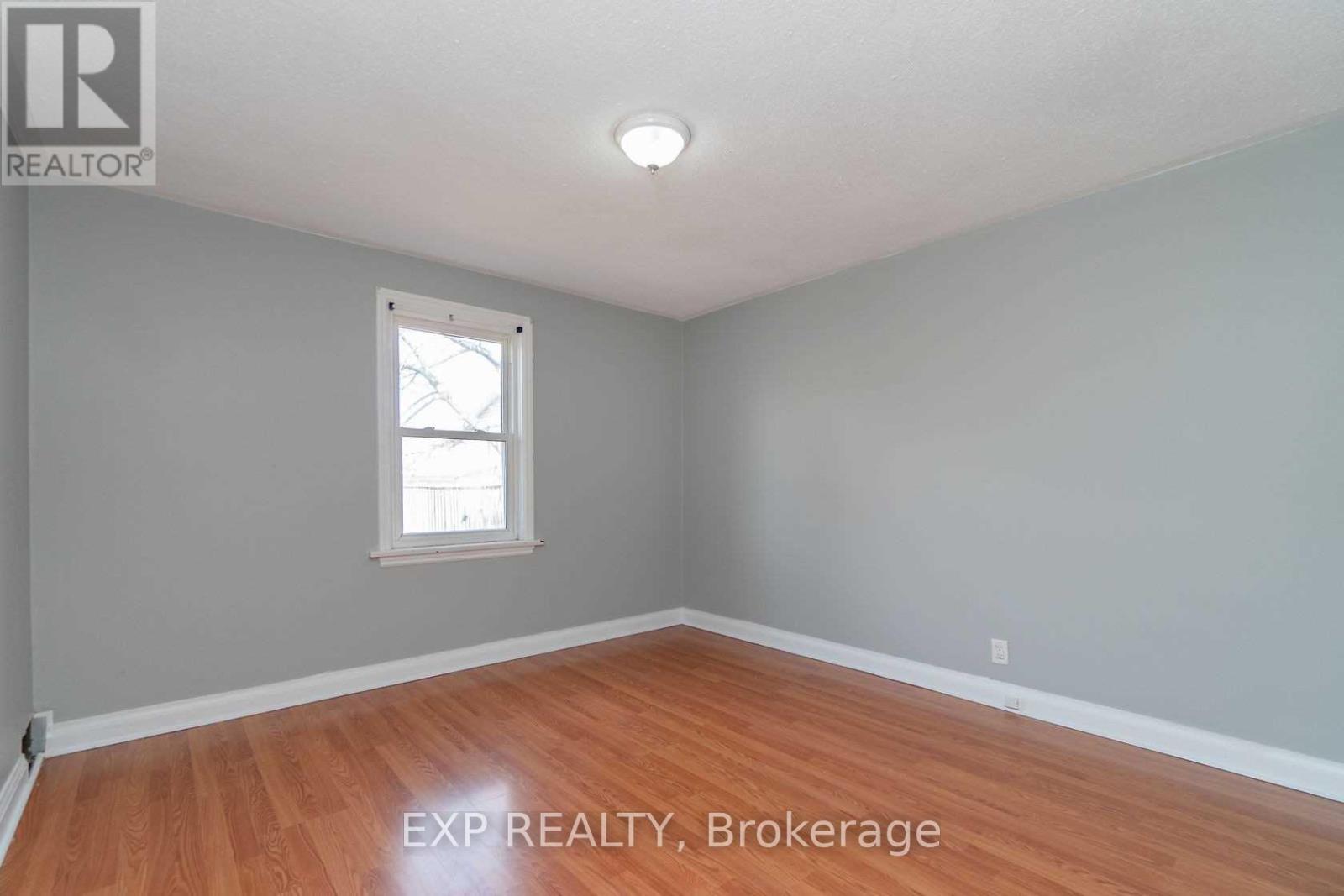 204 John Street, Brampton, Ontario  L6W 2A6 - Photo 4 - W12843510