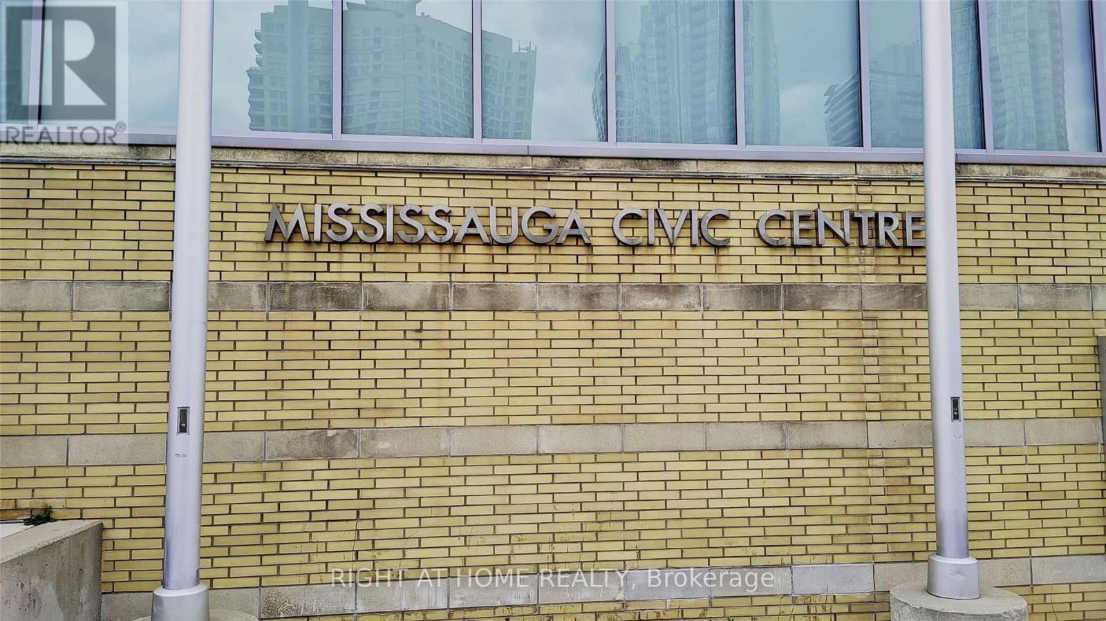 4306 - 4065 Confederation Parkway, Mississauga, Ontario  L5B 0L4 - Photo 24 - W12843570