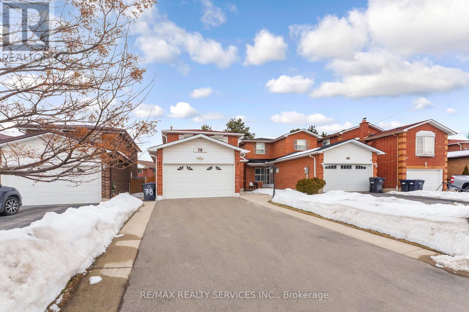 78 Wildercroft Avenue, Brampton, Ontario  L6V 4G5 - Photo 2 - W12843590
