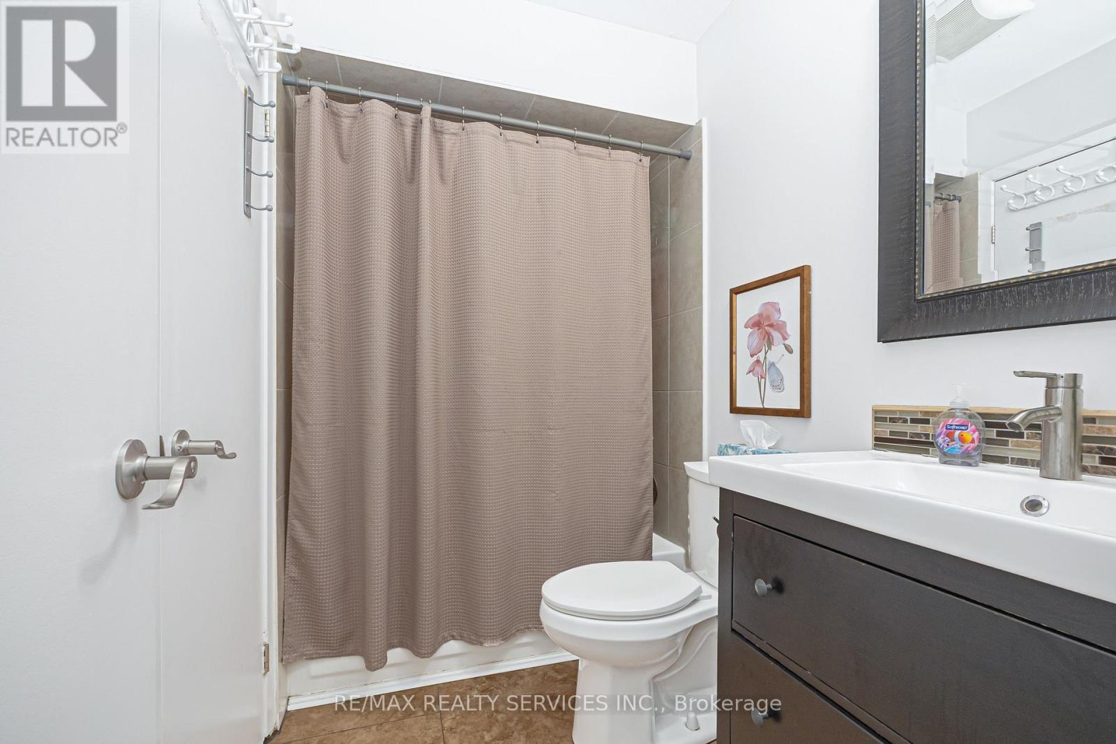 78 Wildercroft Avenue, Brampton, Ontario  L6V 4G5 - Photo 34 - W12843590