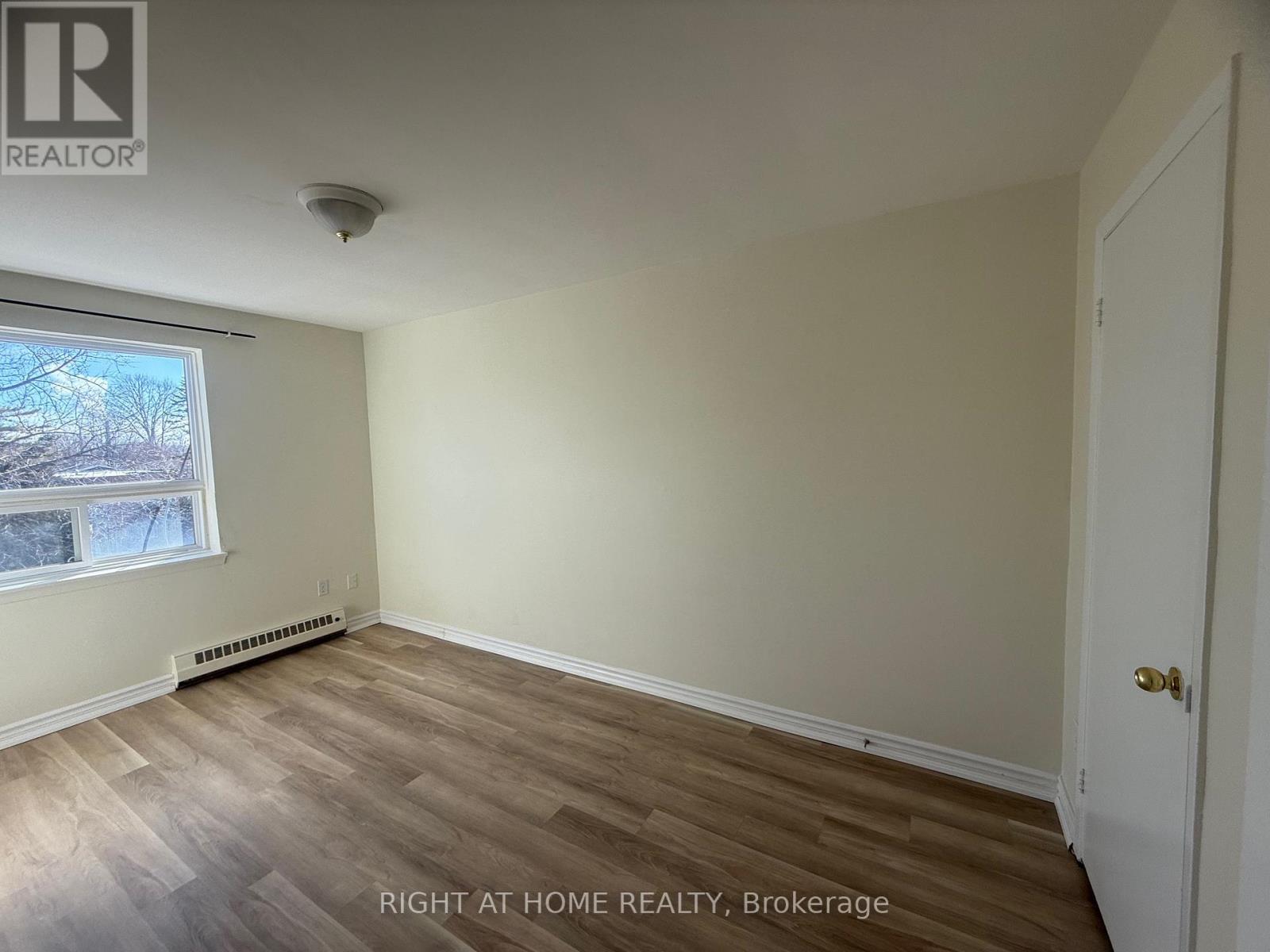 2 - 1852 Lakeshore Road W, Mississauga, Ontario  L5J 1J7 - Photo 11 - W12843618