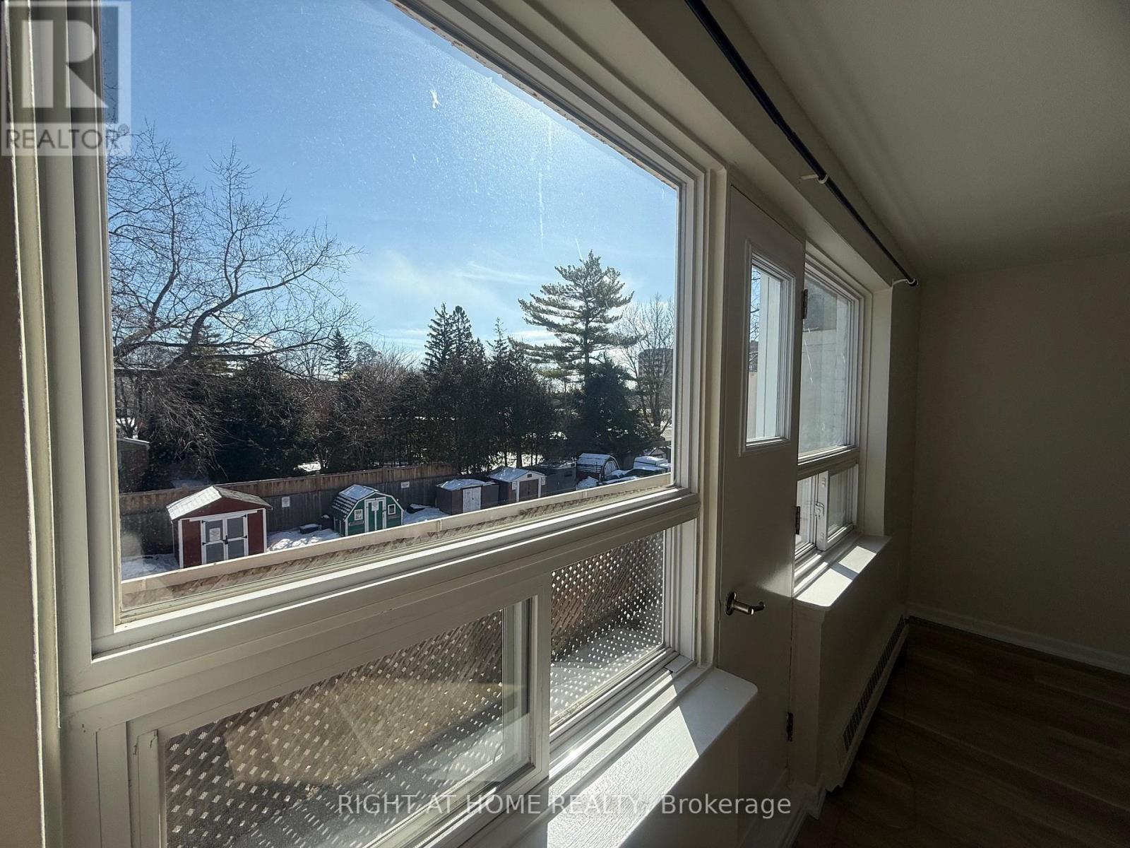 2 - 1852 Lakeshore Road W, Mississauga, Ontario  L5J 1J7 - Photo 7 - W12843618